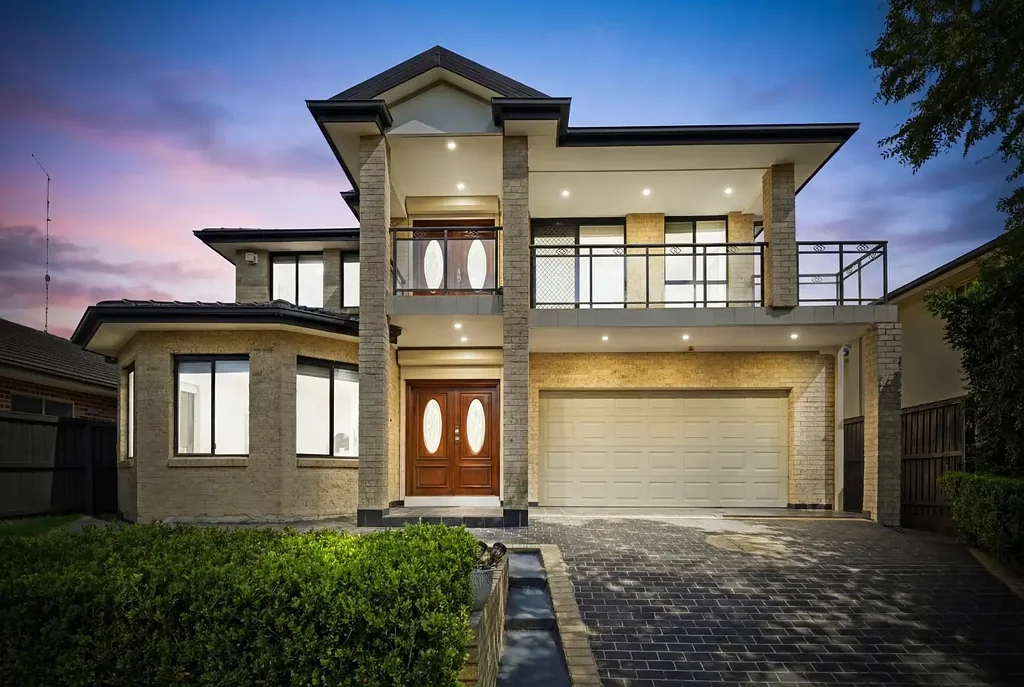Beaumont Hills 5 Bedroom Family Luxury Meets Perfect Location – Grand Beaumont Hills Living!!