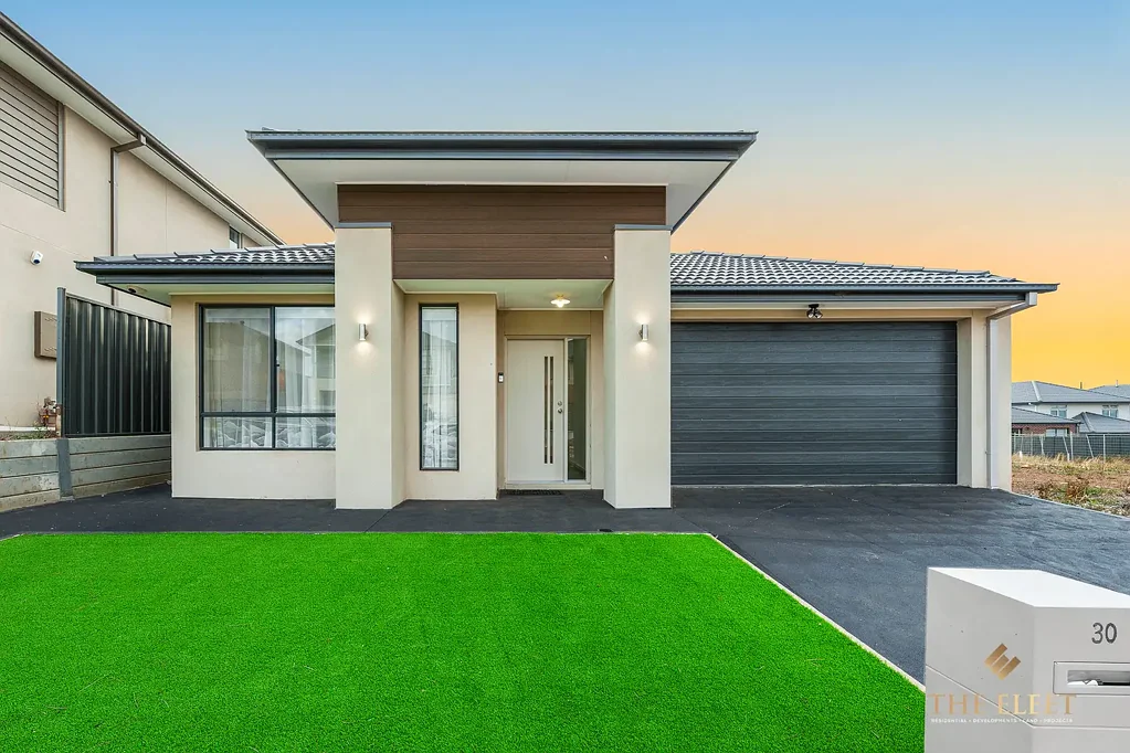 Truganina 4 Bedroom Unparalleled Luxury: Immaculately Upgraded Carlisle Built 4-Bedroom Family Home in Truganina's Premier Location