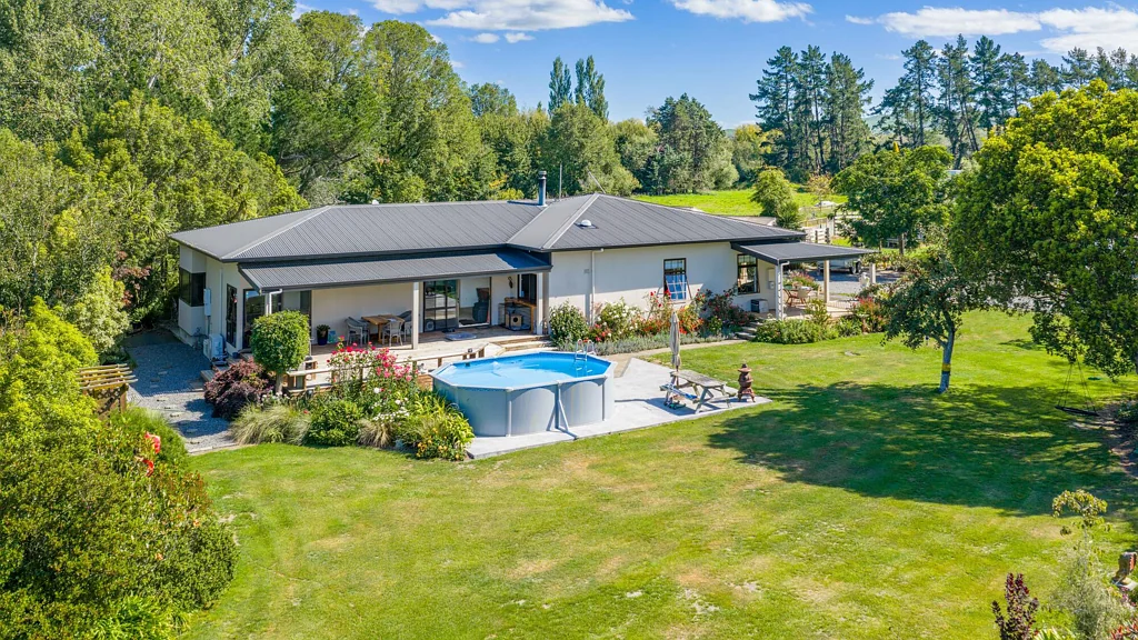 Waipukurau and Surrounds 5Zimmer Sensational lifestyle - sun, space and guest suite