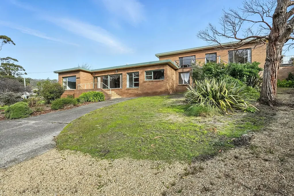 Coastal 2-Bedroom Unit with Water Views & Private Entrance