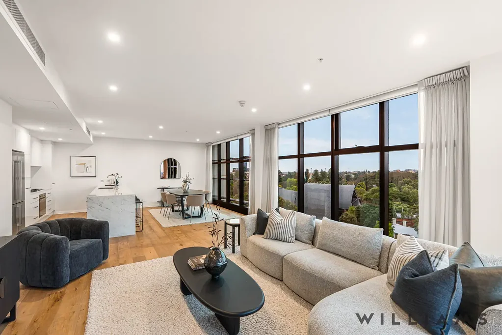 Kent Town 3 Slaapkamer LIGHT FILLED LUXURY IN ONE OF ADELAIDE'S MOST PRESTIGIOUS LOCATIONS