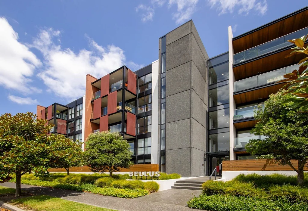 STUNNING ONE BEDROOM BELLUS APARTMENT