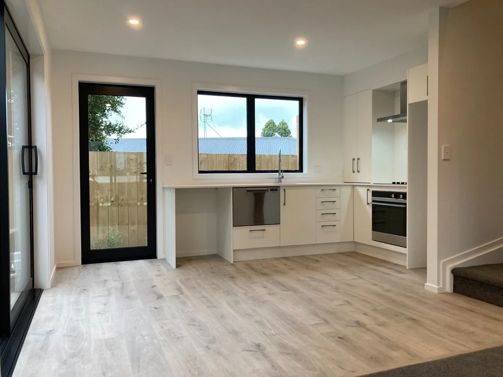2 bedrooms, low maintenance near new home