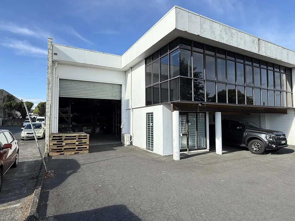 Wiri Rare Opportunity In Wiri