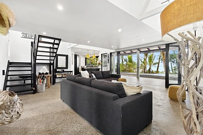Newell 4Zimmer The Edge | Beachfront Bliss