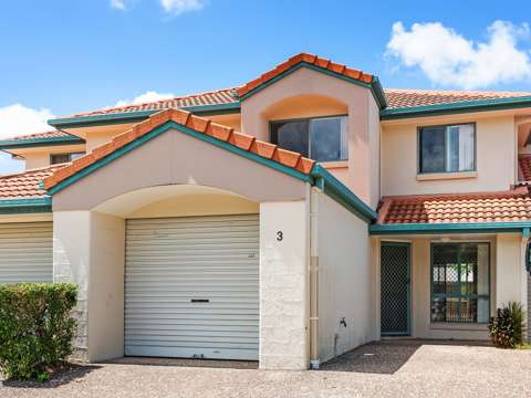 Coomera 3 Bedroom Vacant townhouse ready to move into immediately!
