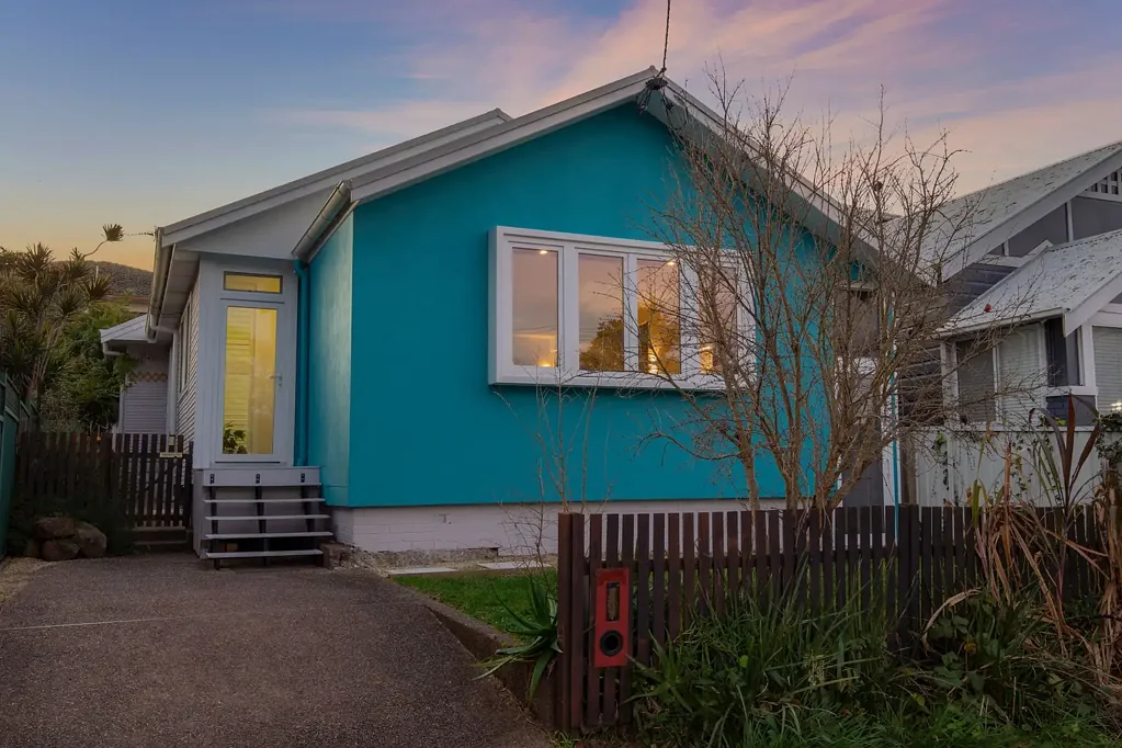 132 Gosford Road, Adamstown, NSW 2289