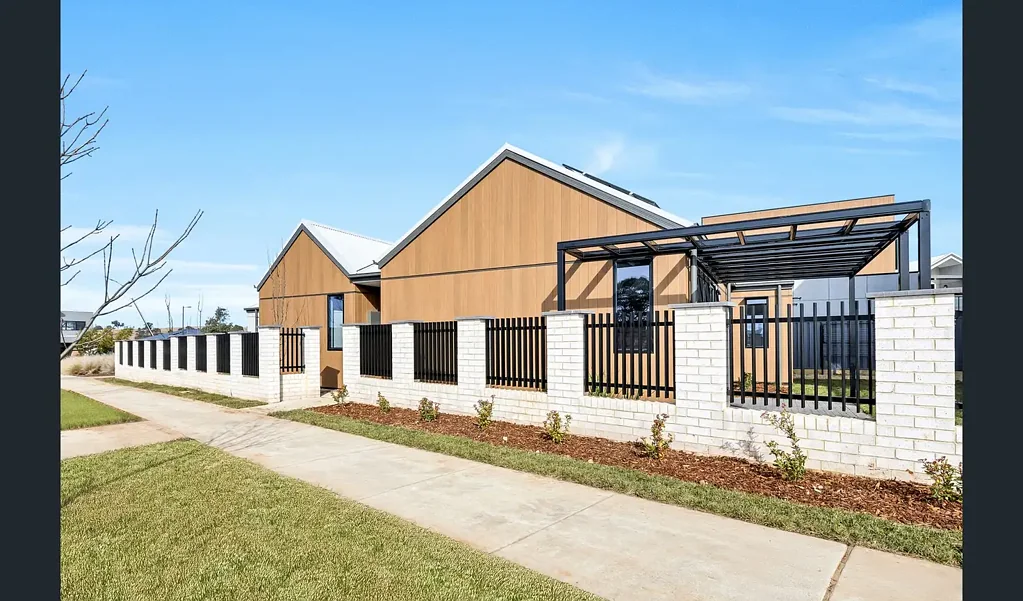 Strathnairn 4房  Premium living with park at your door - Rebates Available Limited Time Only!
