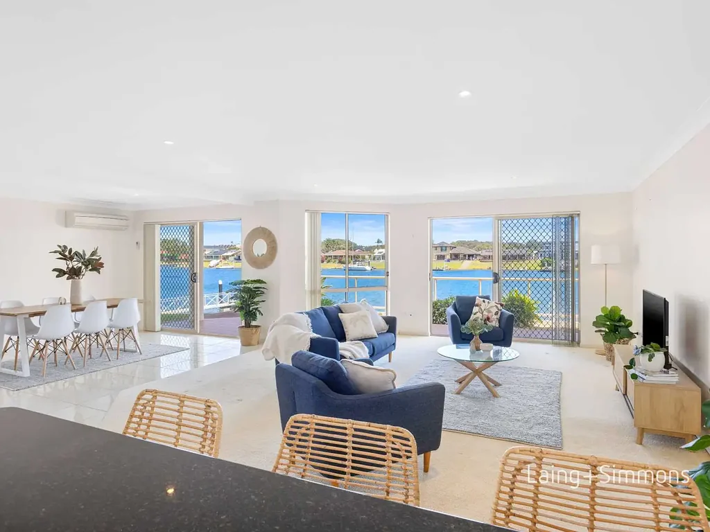1/27 Commodore Crescent, Port Macquarie, NSW 2444