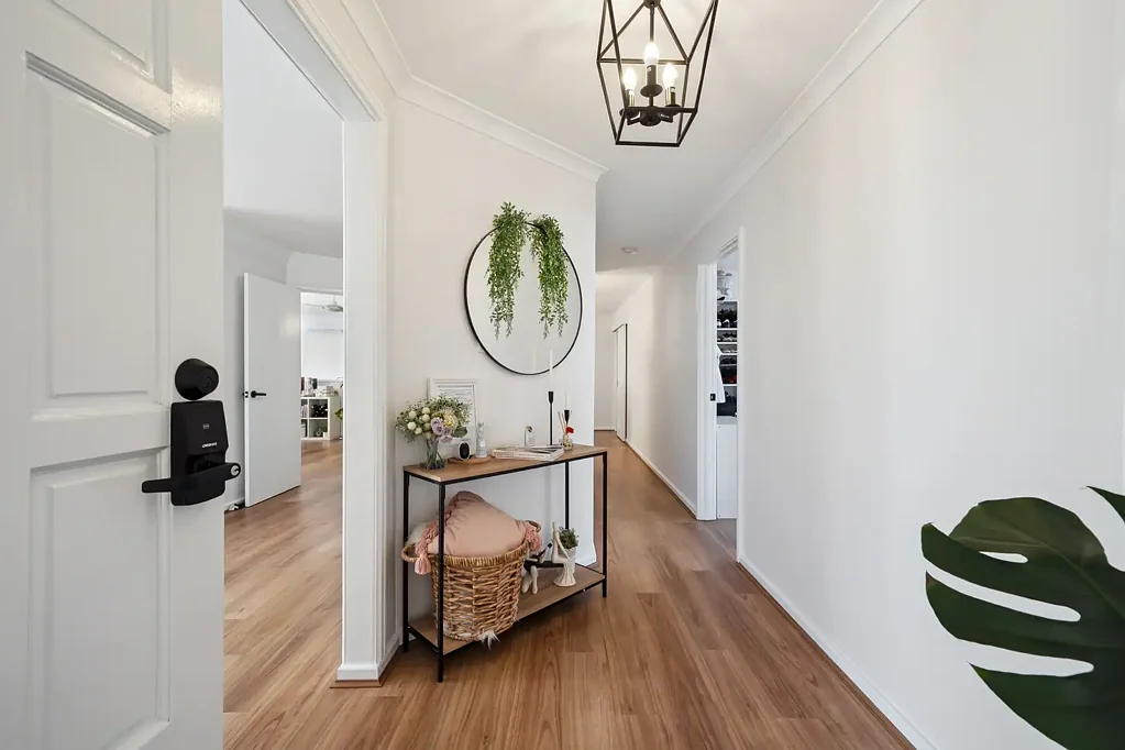 9 Pine Grove, Kardinya, WA 6163