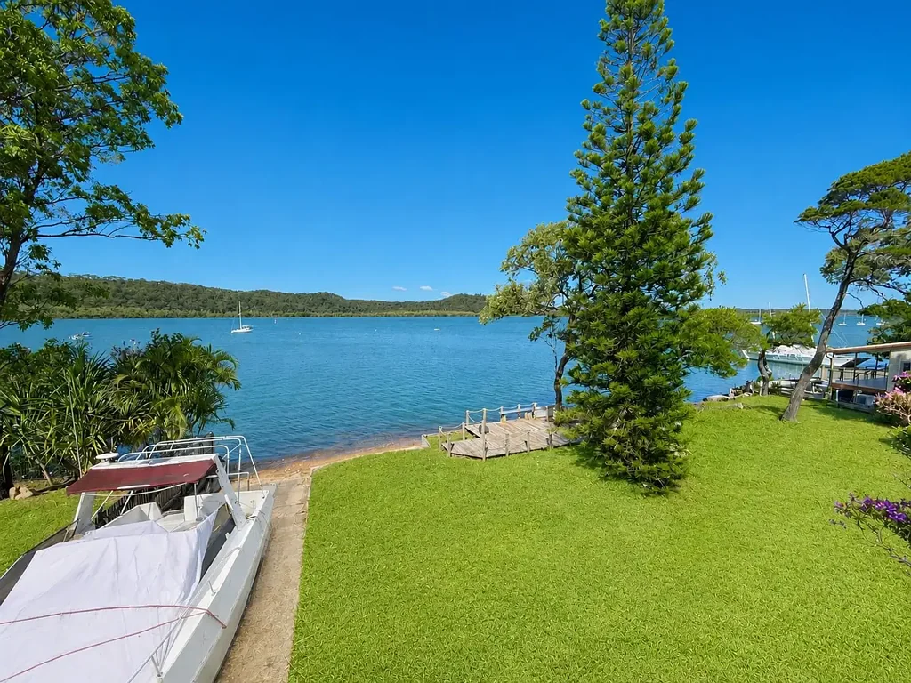 Russell Island 3غرفة نوم Stunning Waterfront Home with Deep Water Access