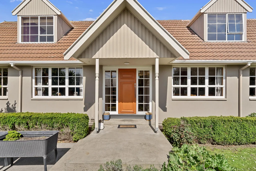 Casebrook 5房  Secluded | Spacious | 4 Car Garaging