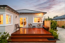 8 Quinns Road, Shirley