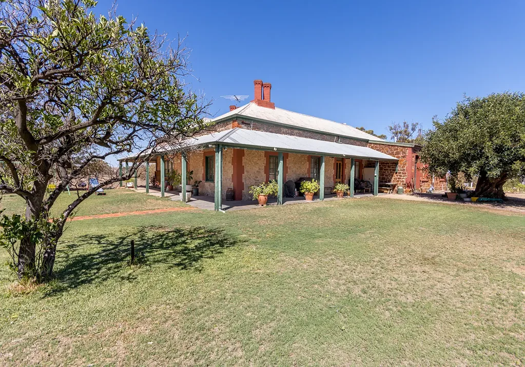 Snowtown LIVE THE CHARMING RURAL LIFESTYLE DREAM!