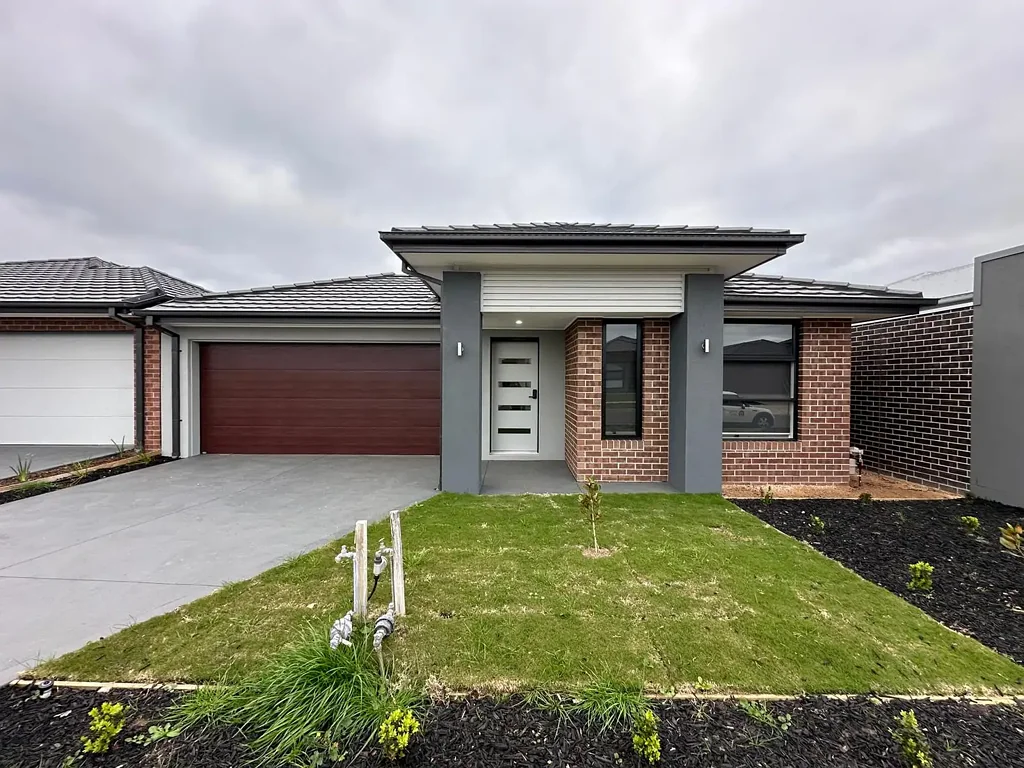 Modern Designer Co-Living in Tarneit | Bills Included | Fully Furnished