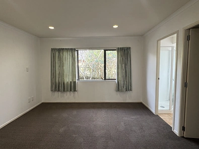 Papakura 3 bedrooms 2 bathrooms