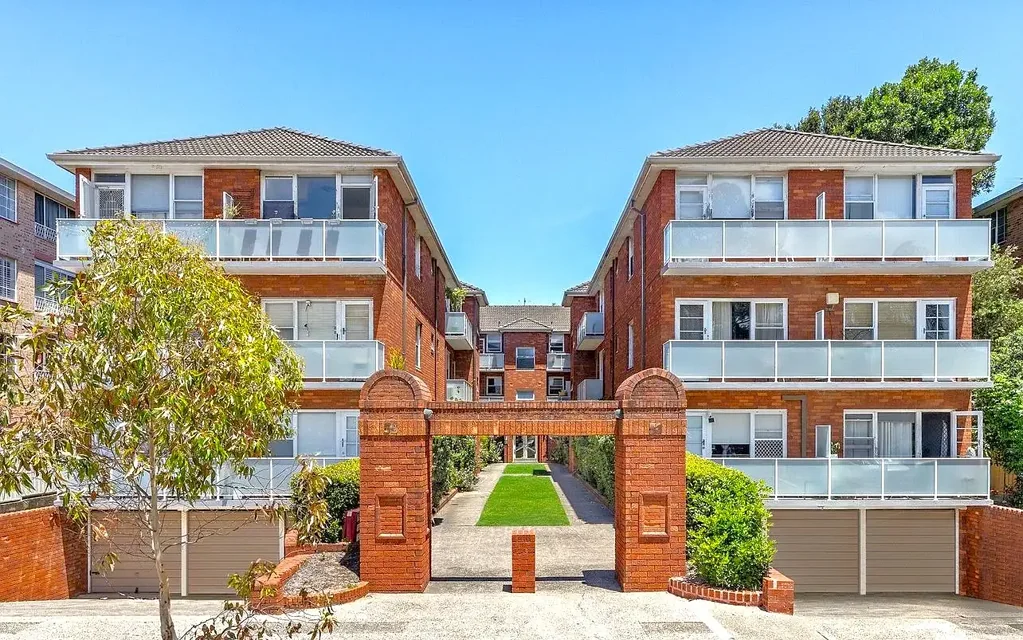 Ground floor 2 bedroom apartment