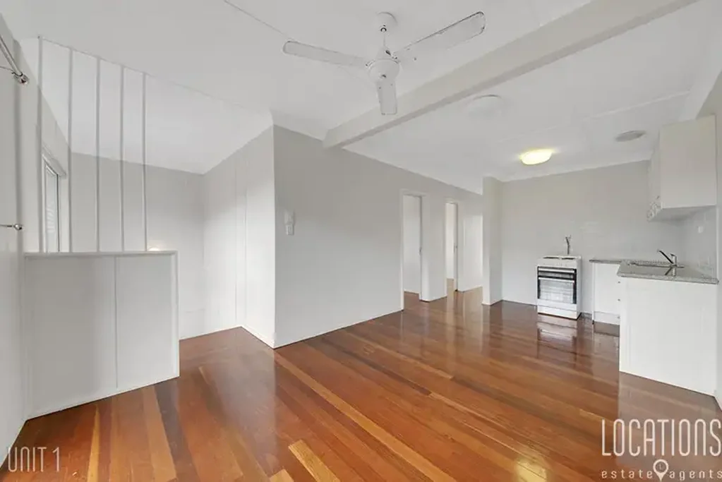 Well-Located & Spacious – 2-Bedroom Unit with Private Yard