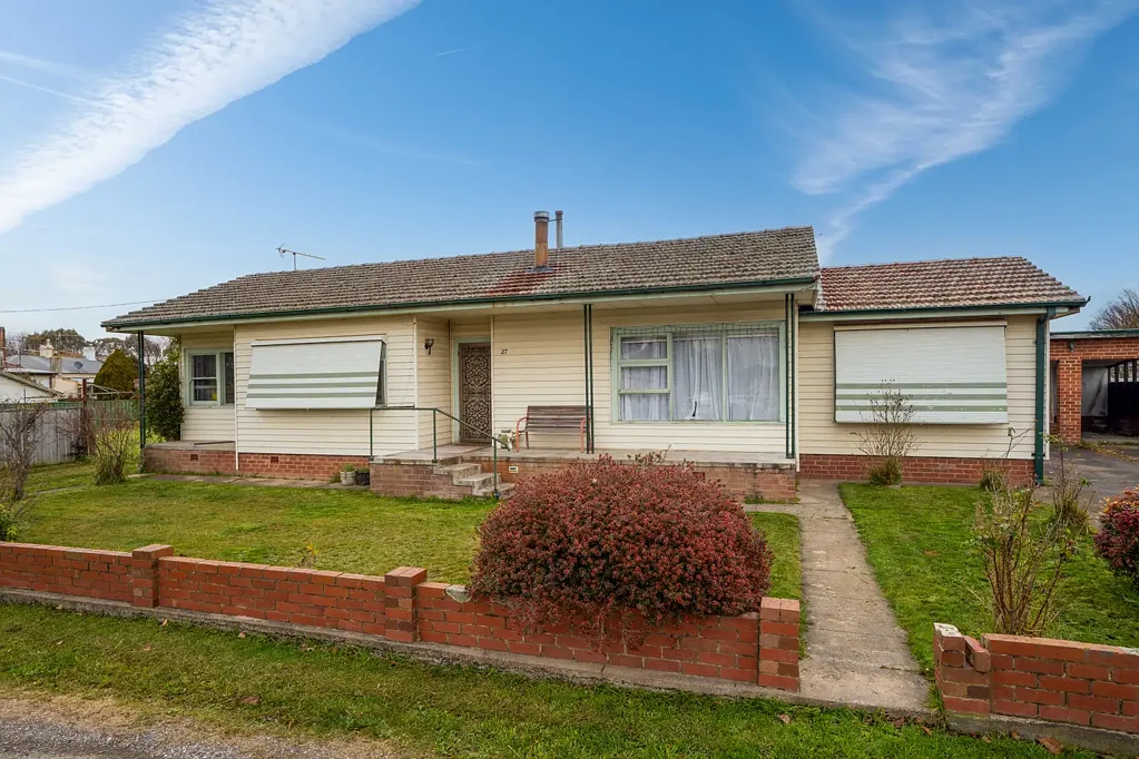 Blayney 4 Bedroom Prime Property in the Heart of Blayney!
