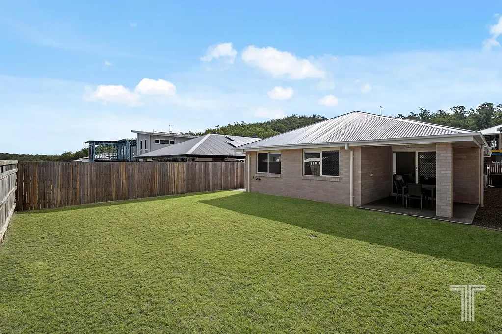 Spring Mountain 4Zimmer Contemporary Living, Thoughtfully Finished from Day One.