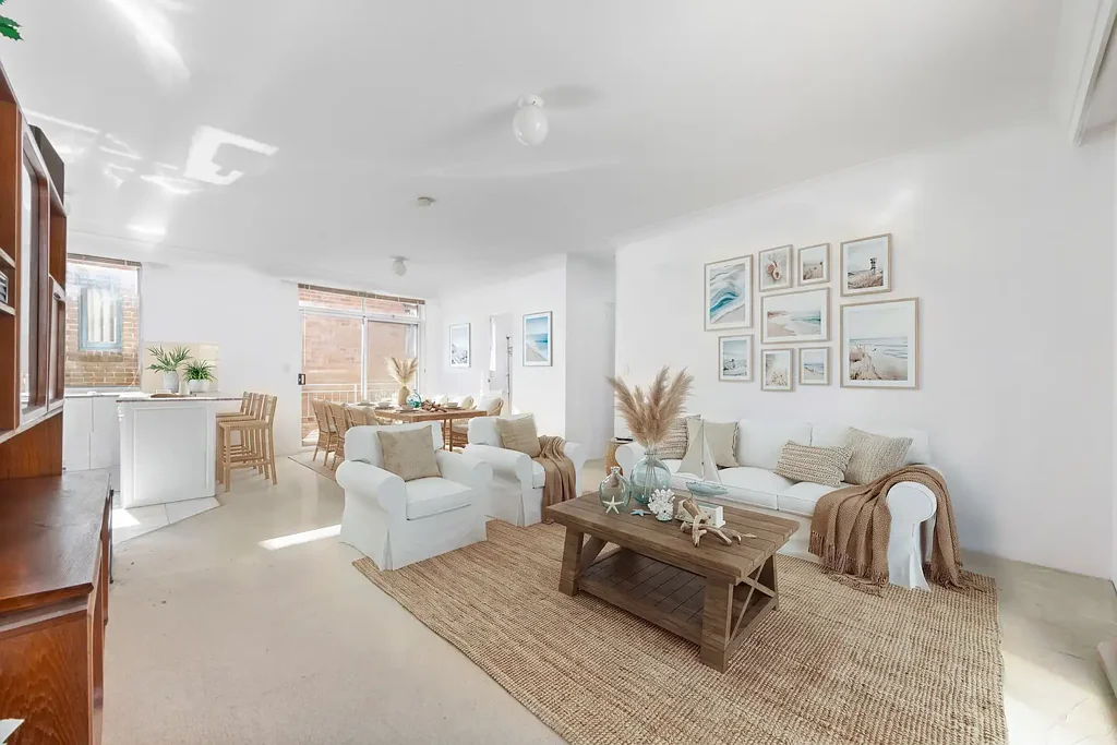 Bondi Beach 2房 黄金 Bondi 地段，等待您打造专属空间 Prime Bondi Position, Ready to Make Your Own