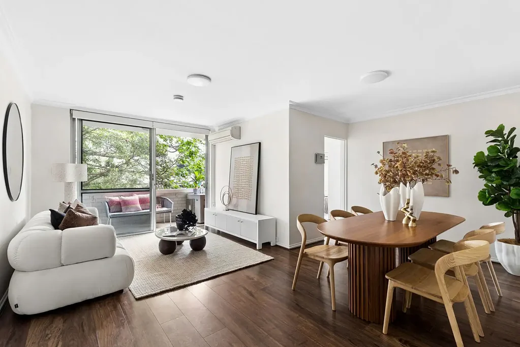 Ashfield 2Phòng ngủ Refreshed Two Bedroom Apartment In Prime Location