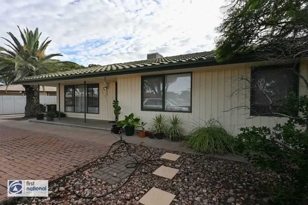 Port Augusta West 3 Slaapkamer Secure your Investment - Tenanted until 2027