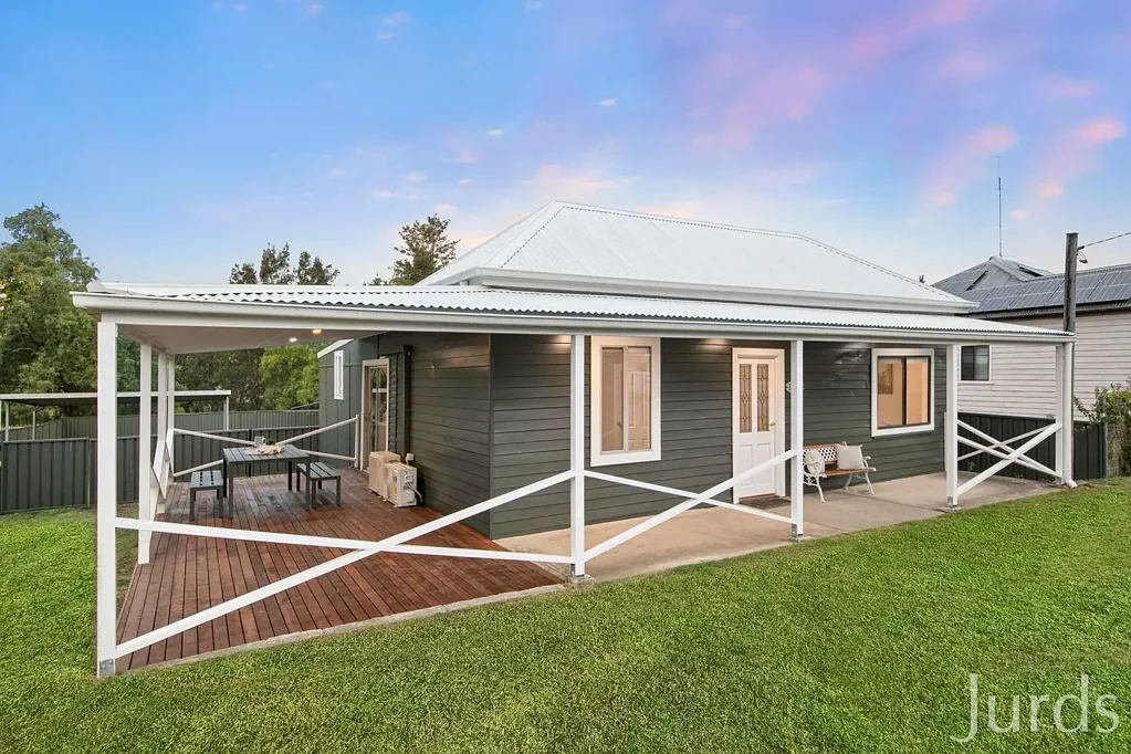 20 Charles Street, Abermain, NSW 2326