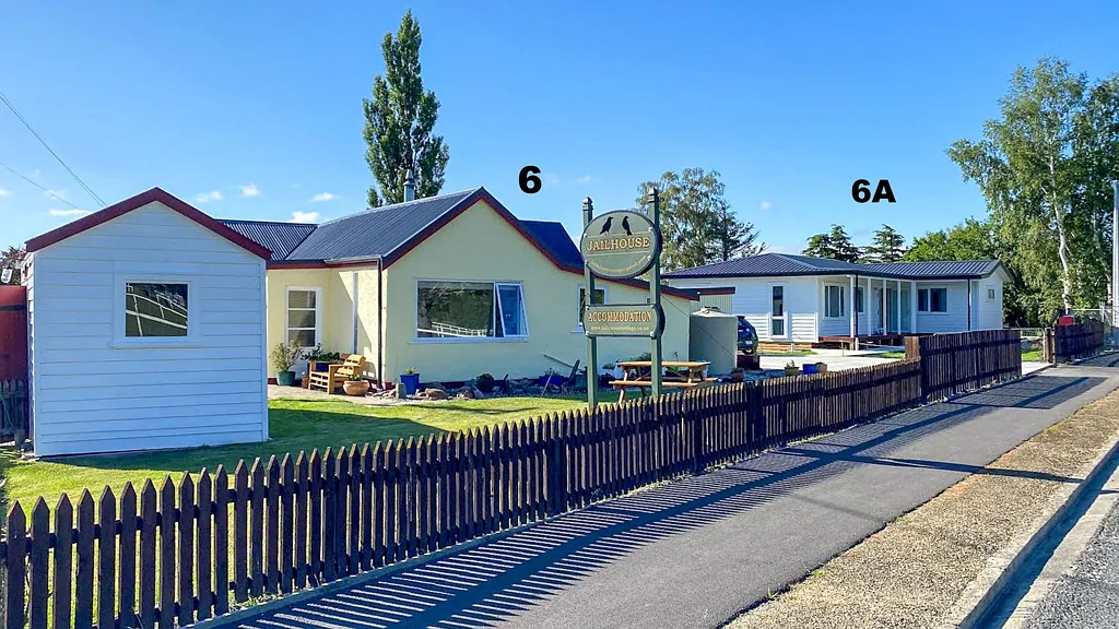 Middlemarch 4房  Two Homes One Price at $599,000