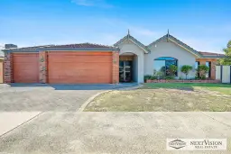 17 Ashendon Blvd, Hammond Park