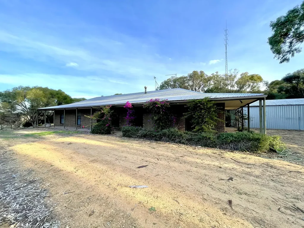 Large Family Home - Available Now!