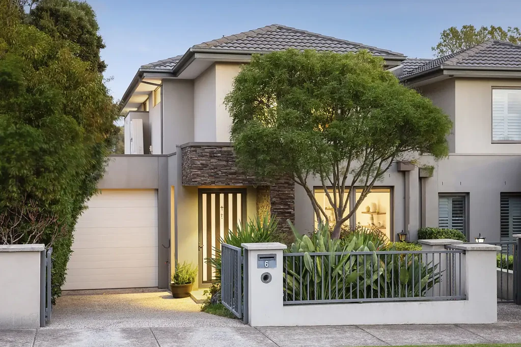 Hampton East 3 Slaapkamer Elegant Living in a Peaceful Hampton East Locale