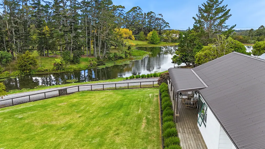 Kerikeri 5कमरा Lakeside Living at a great price!