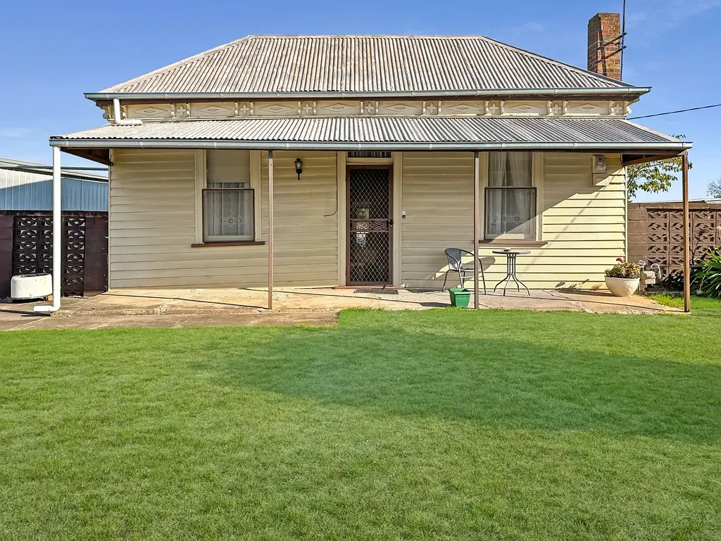 93 Gillies Street, Maryborough, VIC 3465