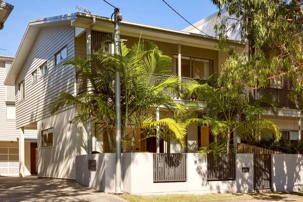 Hawthorne 4房 Hawthorne Park 旁的奢华大宅，尽享家门口的公园生活 House-Sized Luxury with Hawthorne Park at Your Doorstep