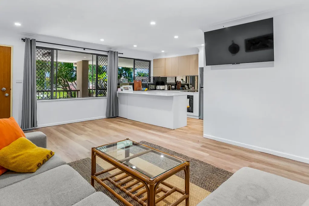 Forster 2 Slaapkamer Renovated Unit, Central location