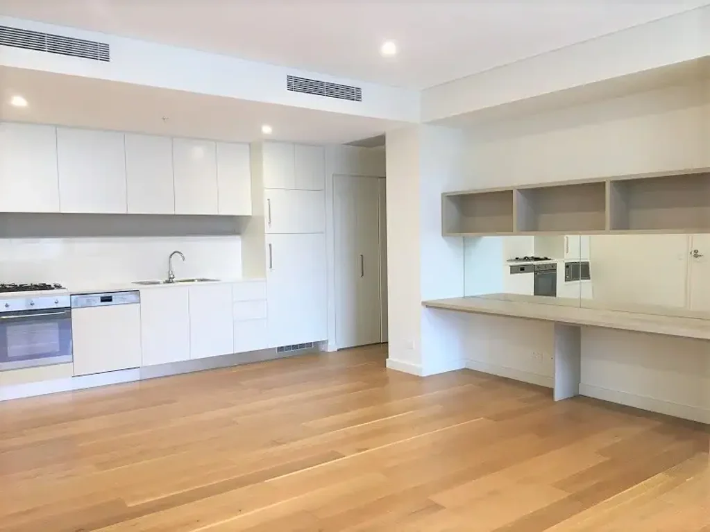 Spacious 2 Bedroom with Media Desk and Extra Large Storage Cage!