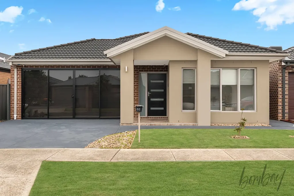 Kalkallo 5房 现代化家庭生活，尊享升级配置与卓越户外娱乐空间 Modern Family Living with Premium Upgrades & Exceptional Outdoor Entertaining