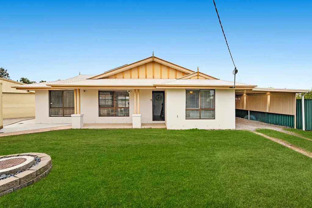 Deception Bay 3Phòng ngủ Renovated Family Living with a Pool, Powered Shed & Space for Everything