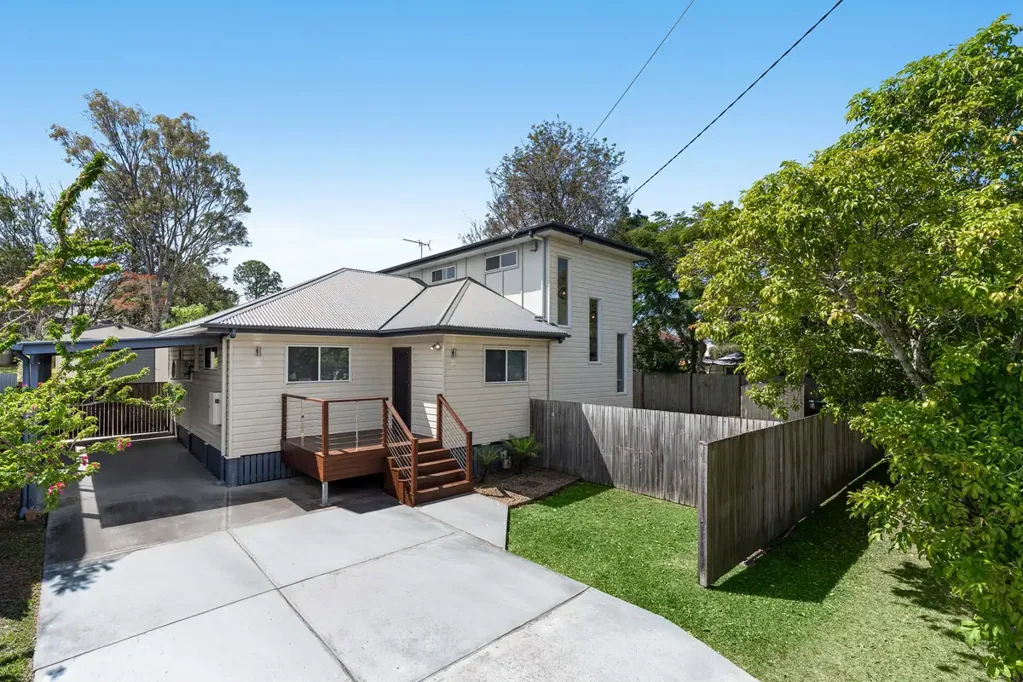 Wynnum 3બેડરૂમ Space, Sunlight and a Backyard Made for Family Life