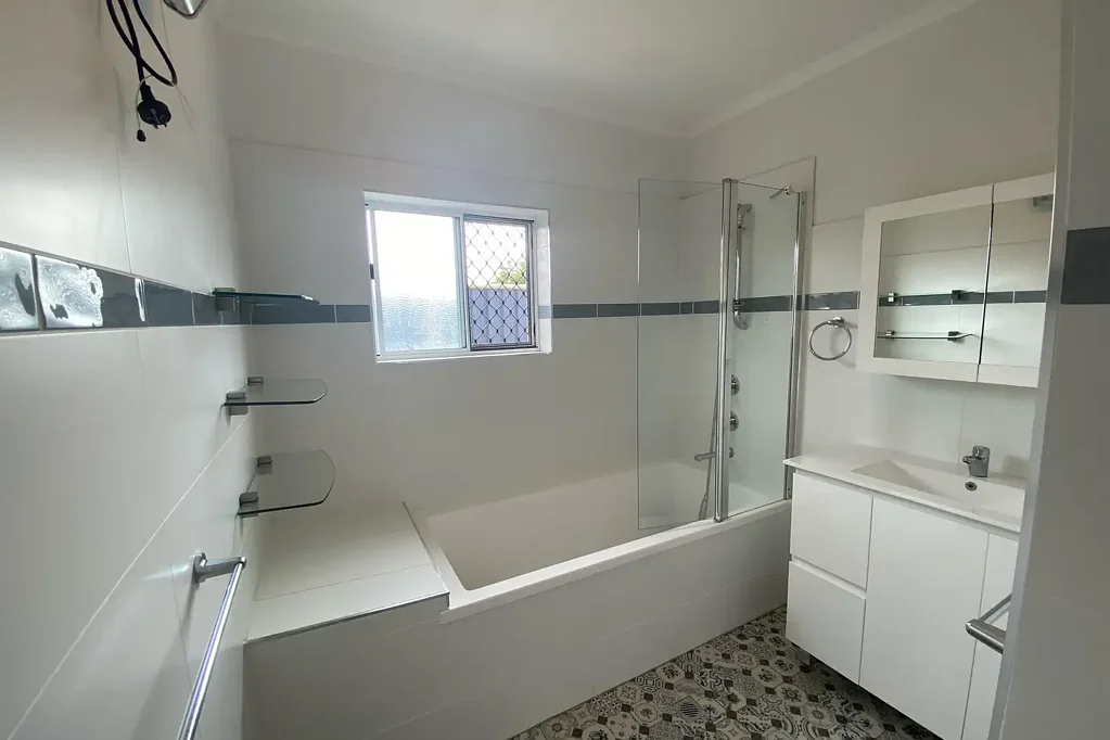 Fresh, Modern and sophisticated. This unit will not be available for long!