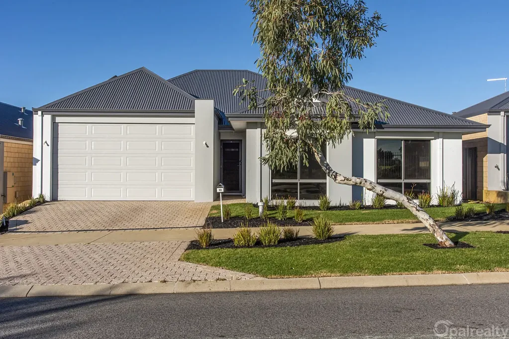 Baldivis 4chambre The ultimate garage, With a home wrapped in luxury