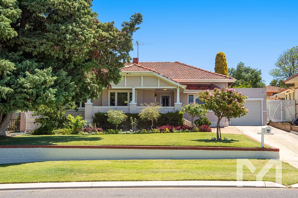 93 Moreing Road, Attadale, WA 6156
