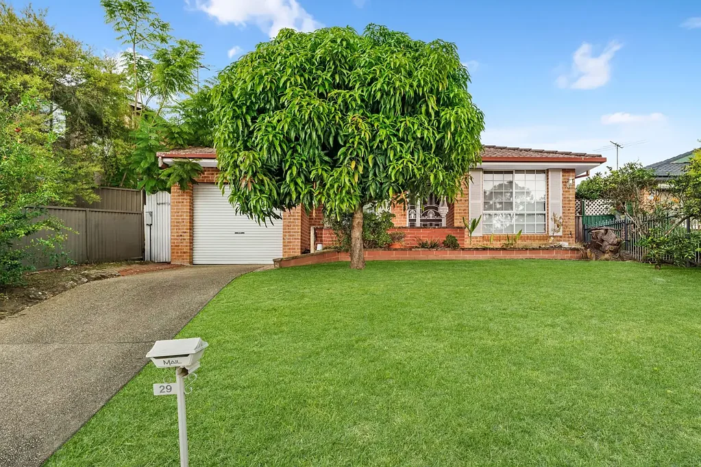29 Mary Street, Macquarie Fields, NSW 2564