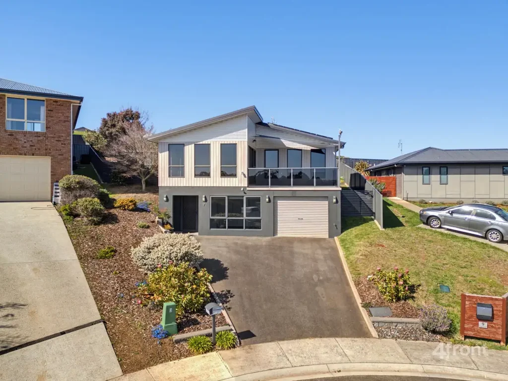 Ulverstone 2બેડરૂમ Modern Home with Potential to Build on