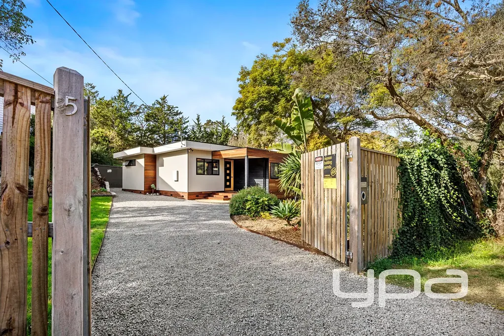 5 Valley Drive, Rye, VIC 3941