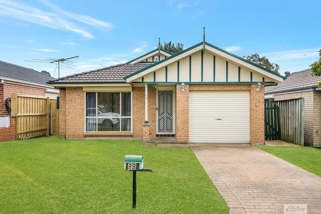 Neat & Tidy Family Home in Convenient Location