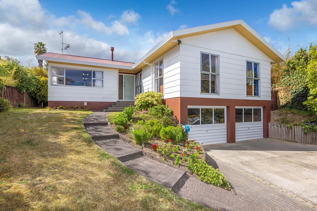 32 Caernarvon Street, Dinsdale, Hamilton, Waikato