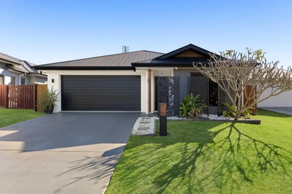 20 Bristlebird Circuit, Forest Glen, QLD 4556