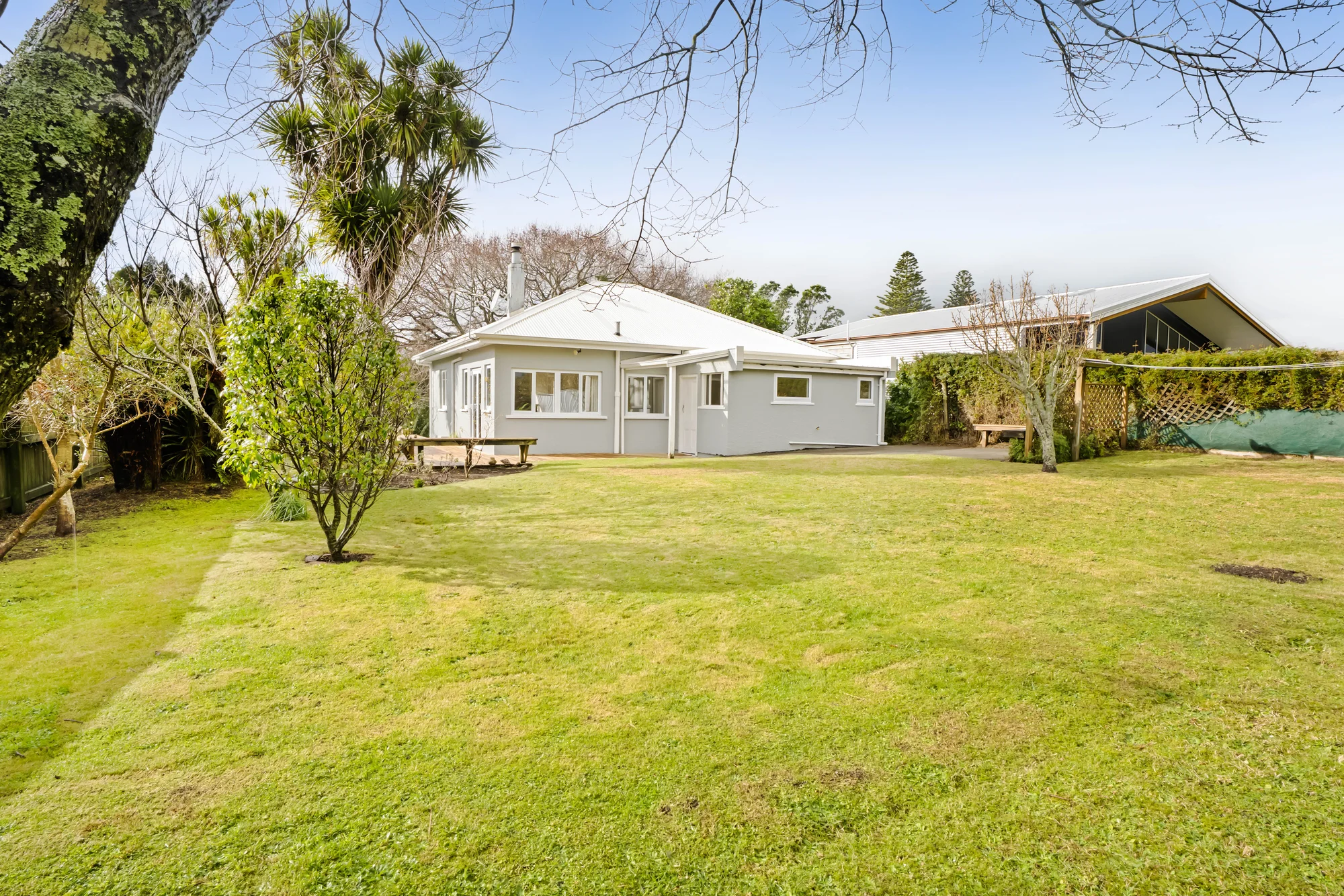 Brooklands 3બેડરૂમ Ideal first home, prime location, sunny XL section